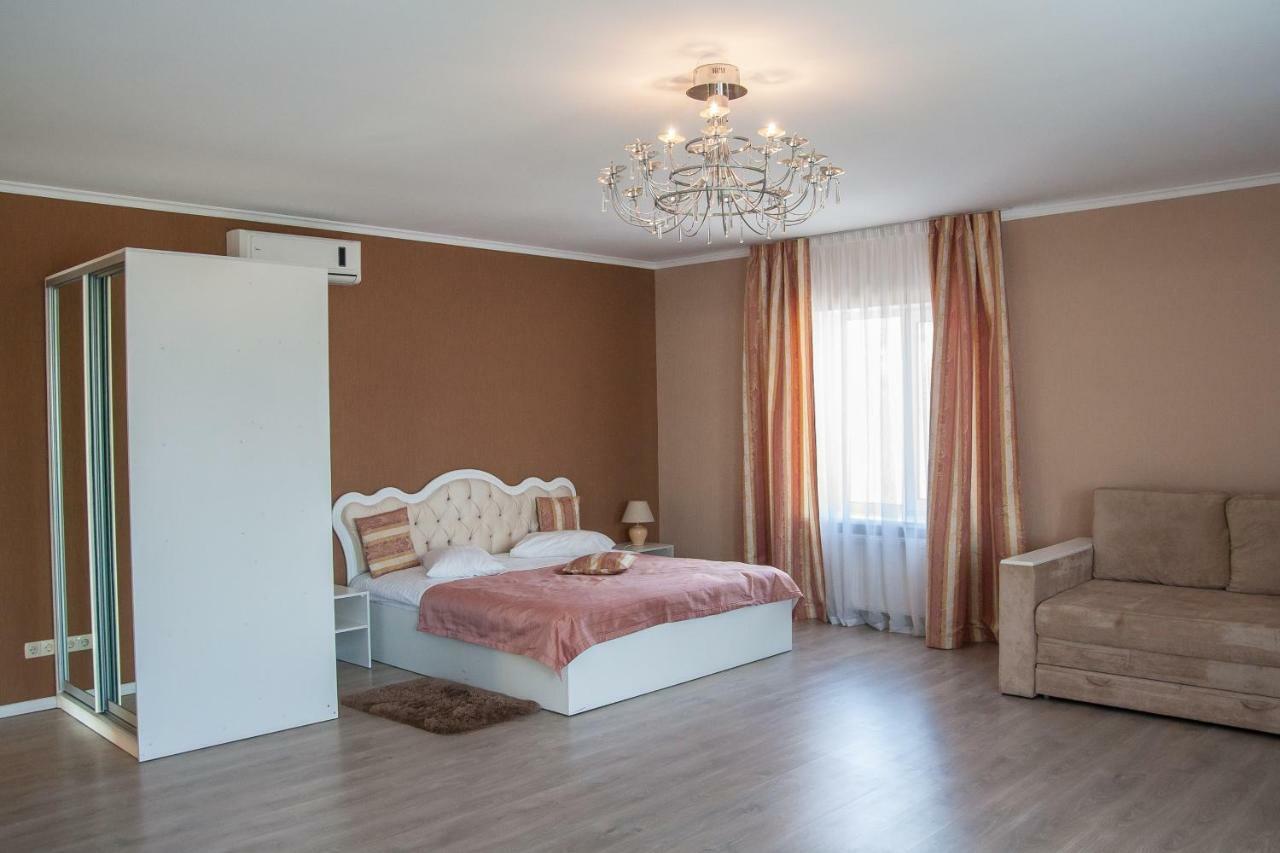 Sovskiye Prudy Hotel Kyjev Exteriér fotografie